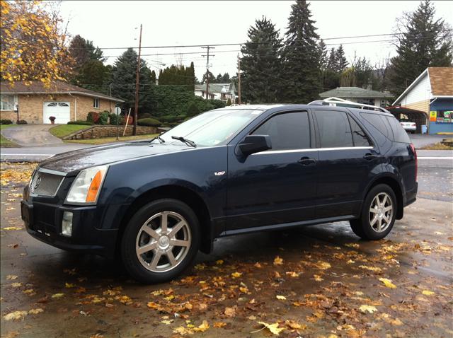 2005 Cadillac SRX Base