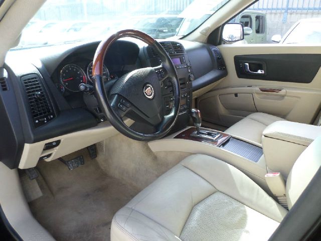 2005 Cadillac SRX SE-R