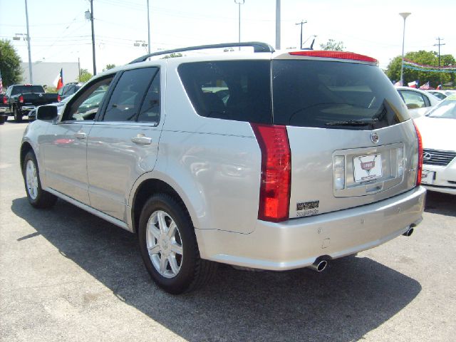 2005 Cadillac SRX Red Line