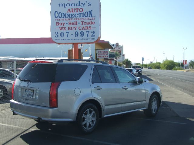 2005 Cadillac SRX Red Line