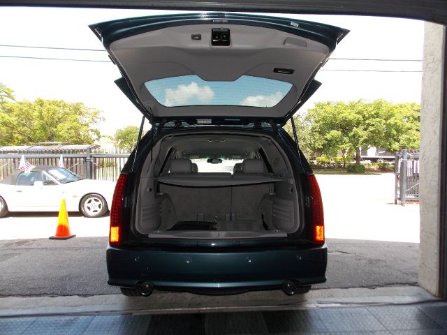 2006 Cadillac SRX Red Line