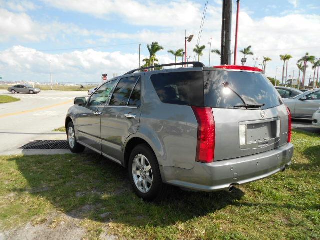 2006 Cadillac SRX Red Line