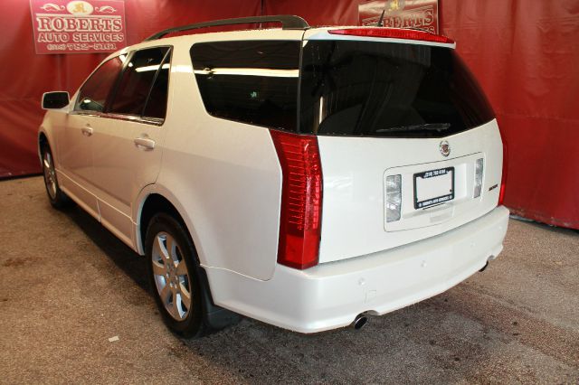 2006 Cadillac SRX Red Line