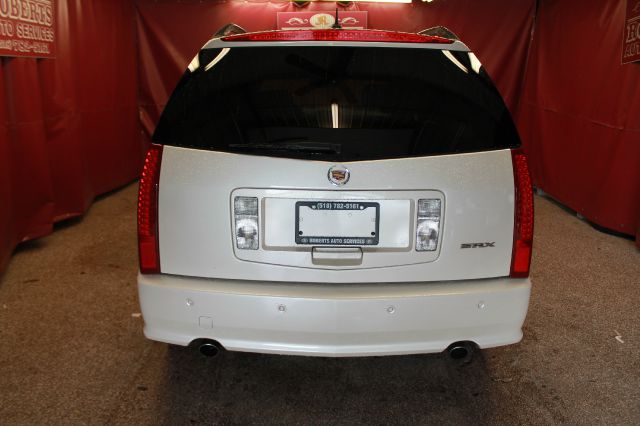 2006 Cadillac SRX Red Line