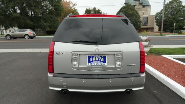 2006 Cadillac SRX Red Line