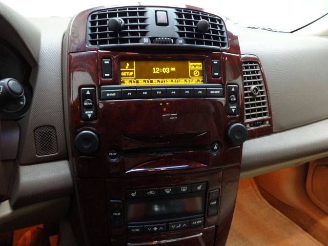 2006 Cadillac SRX Red Line