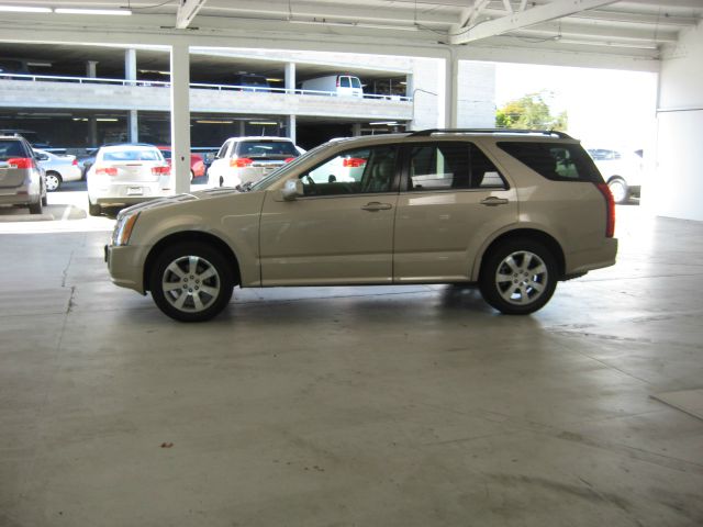 2006 Cadillac SRX SE-R