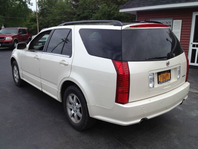 2006 Cadillac SRX Red Line