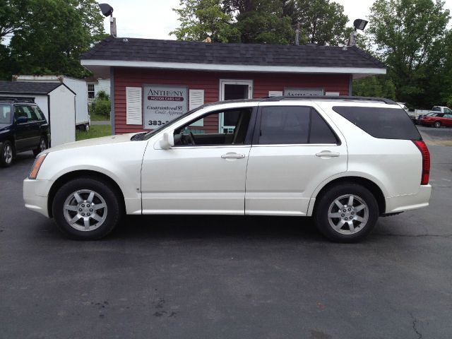 2006 Cadillac SRX Red Line