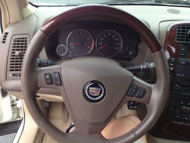 2006 Cadillac SRX Red Line