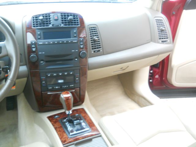 2006 Cadillac SRX Red Line