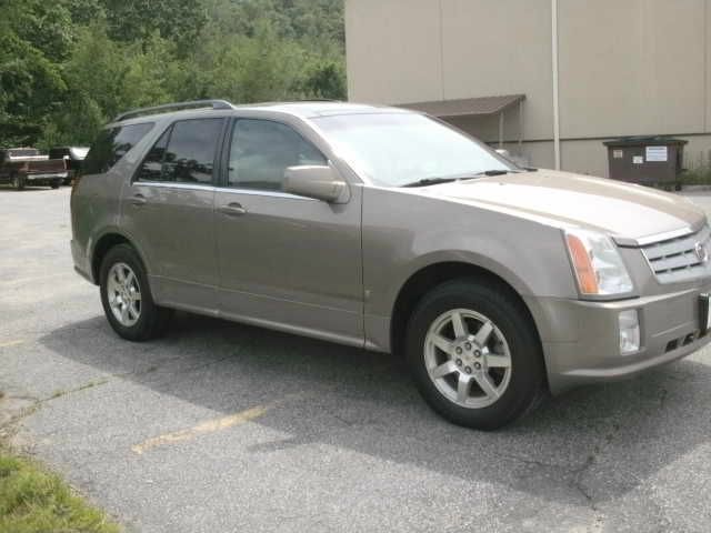 2007 Cadillac SRX Red Line