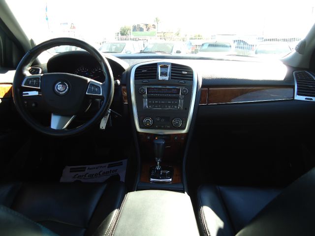 2008 Cadillac SRX Touring / AWD