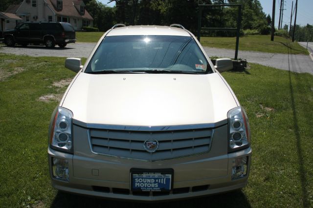 2008 Cadillac SRX Touring / AWD