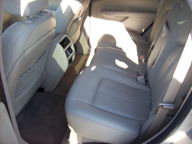 2010 Cadillac SRX Unknown