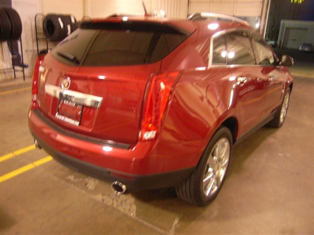 2011 Cadillac SRX 4dr Sdn I4 Auto 1.8 S