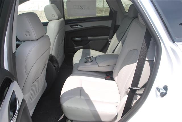 2013 Cadillac SRX 4dr Sdn I4 Auto 1.8 S