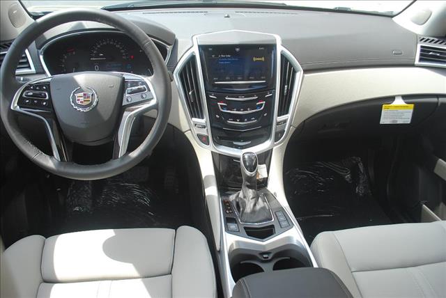 2013 Cadillac SRX 4dr Sdn I4 Auto 1.8 S