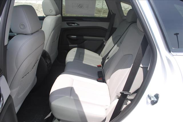 2013 Cadillac SRX 4dr Sdn I4 Auto 1.8 S