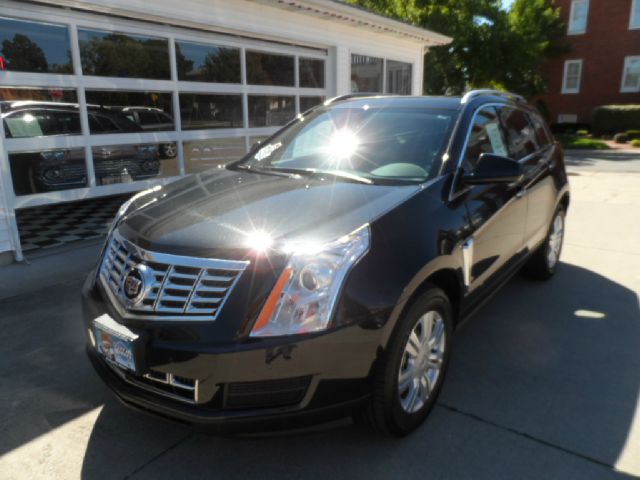 2013 Cadillac SRX Quad Cab Shortbox4x4 Waldoch