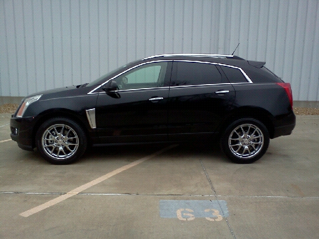 2014 Cadillac SRX Denali-awd-quads-third-tv/dvd-nav-sunroof