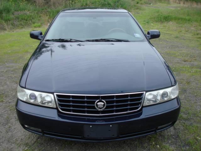 2003 Cadillac STS XE Pickup 4D 5 1/2 Ft