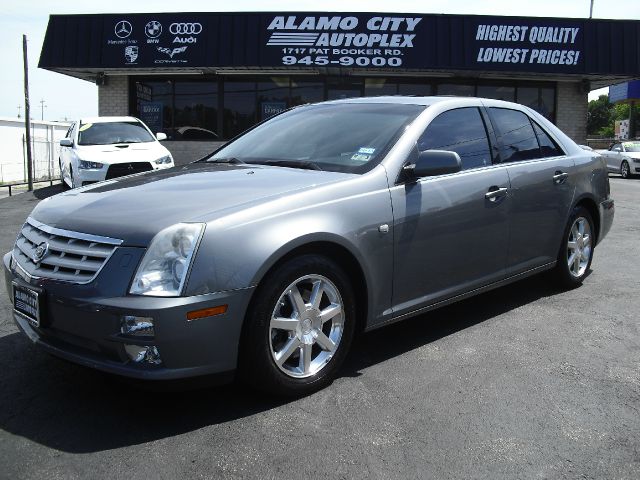 2005 Cadillac STS 4.8i AWD Sport