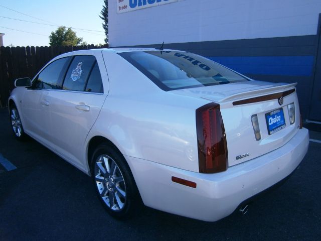 2005 Cadillac STS 2D Hatchback