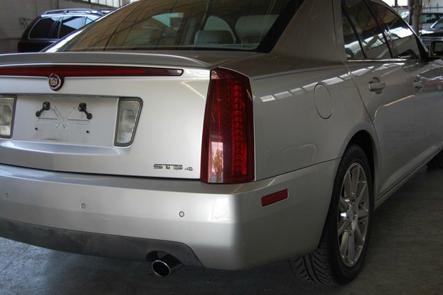 2005 Cadillac STS SE-R