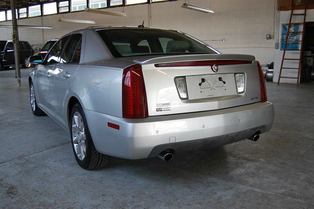 2005 Cadillac STS SE-R