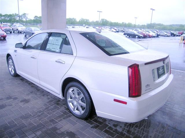 2011 Cadillac STS 4.2i AWD