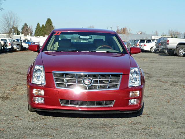 2011 Cadillac STS 1.6 Automatic