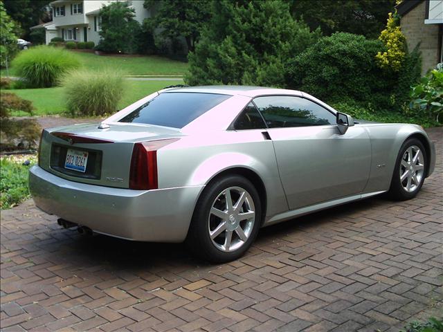 2004 Cadillac XLR Unknown