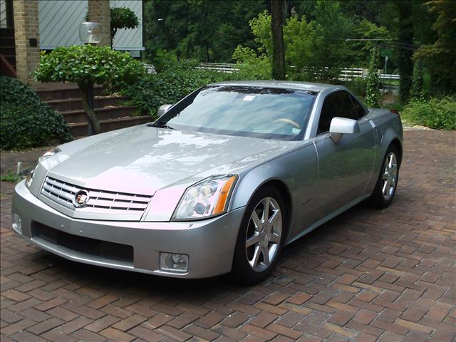 2004 Cadillac XLR Unknown