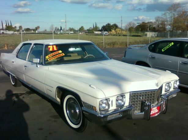 1971 Cadillac fleetwood brougham Laranie