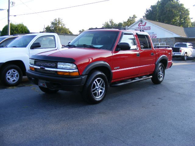 2003 Chevrolet 210 XJR Sedan 4D