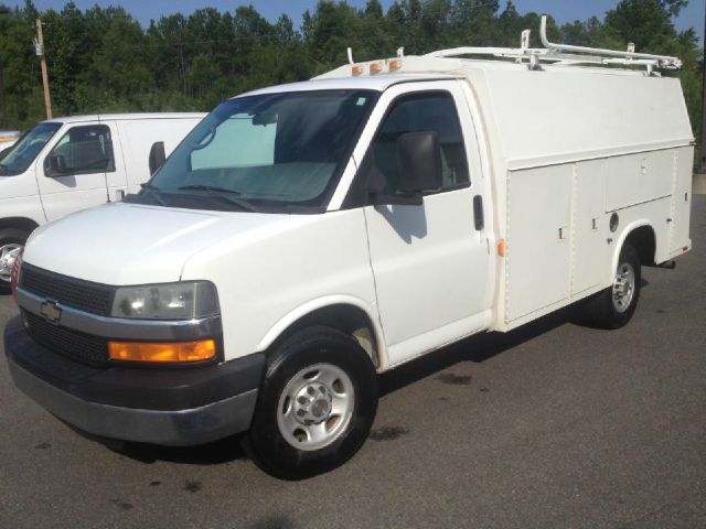 2004 Chevrolet 3500 EX Sedan AUTO