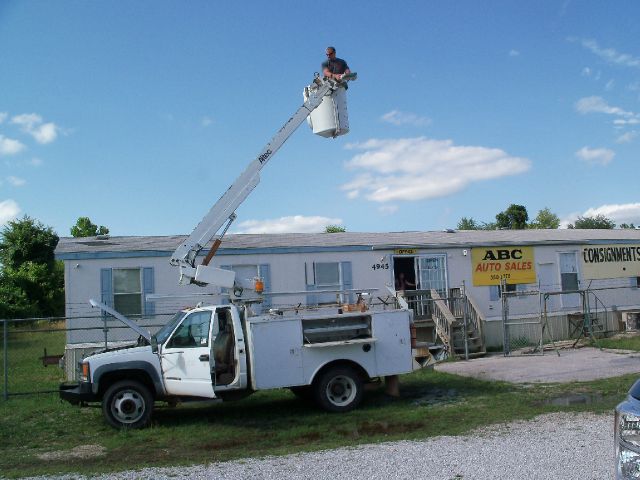 1994 Chevrolet 3500 HD Quattro Manual 3.