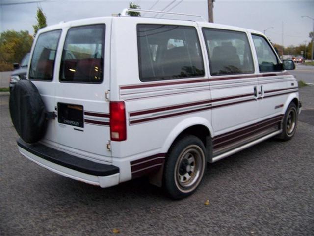 1990 Chevrolet Astro Base