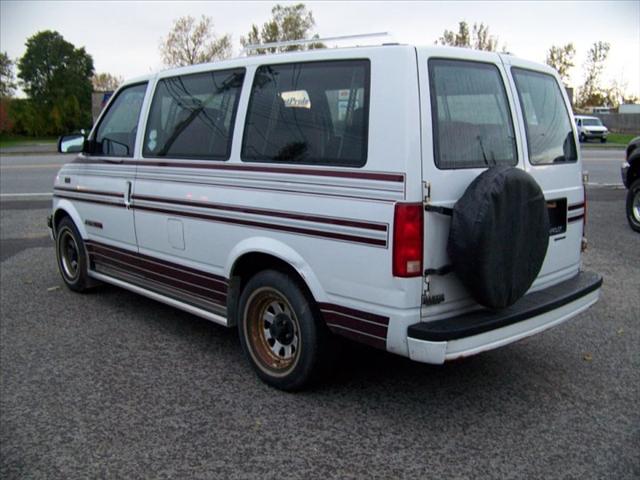 1990 Chevrolet Astro Base