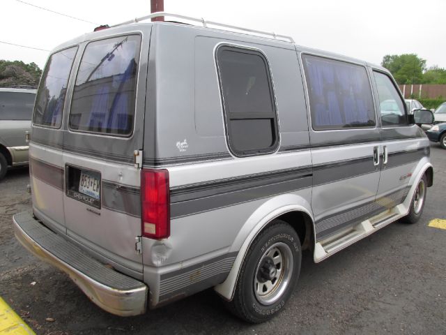 1990 Chevrolet Astro GL LTD Avail