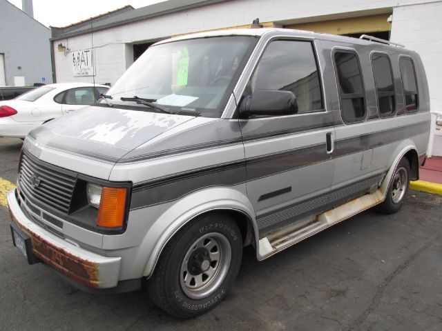 1990 Chevrolet Astro GL LTD Avail