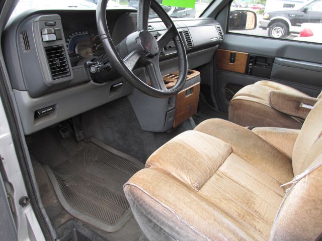 1990 Chevrolet Astro GL LTD Avail