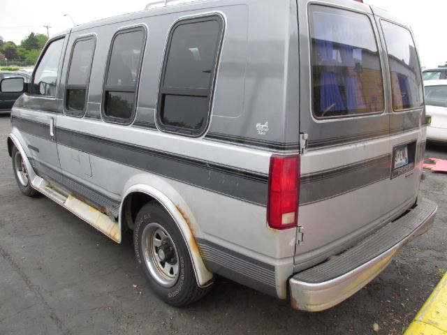 1990 Chevrolet Astro GL LTD Avail