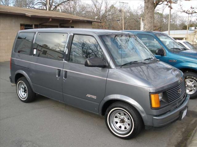 1990 Chevrolet Astro Base