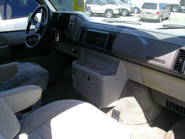 1992 Chevrolet Astro 4WD SLT