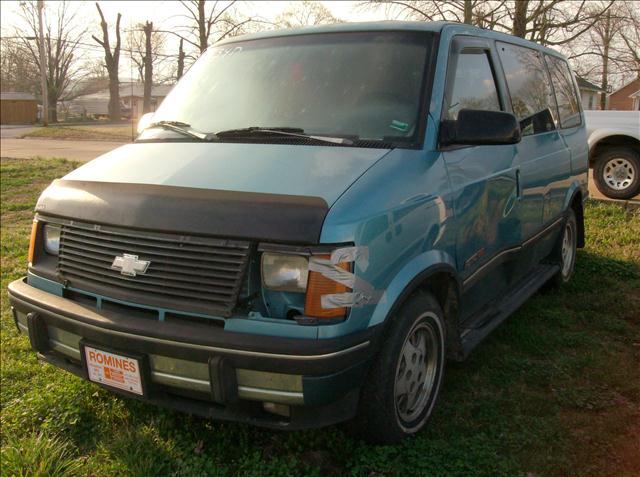 1993 Chevrolet Astro Base