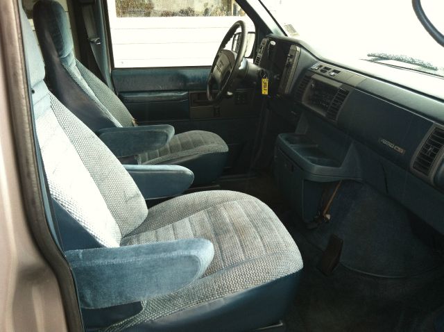 1995 Chevrolet Astro EX - DUAL Power Doors