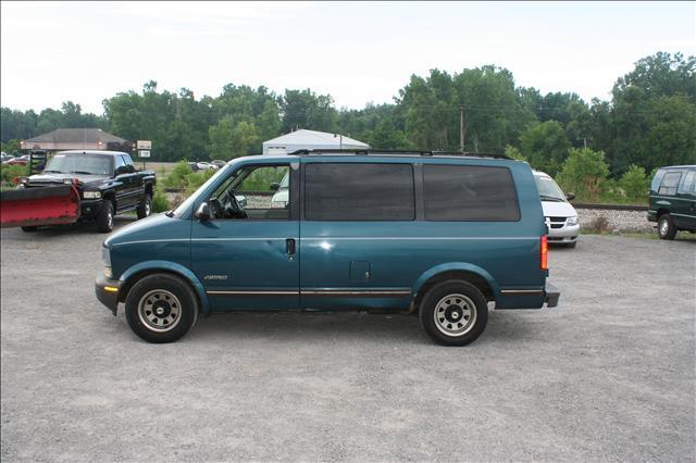 1995 Chevrolet Astro Base