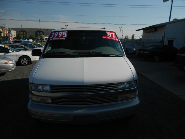 1997 Chevrolet Astro EX - DUAL Power Doors